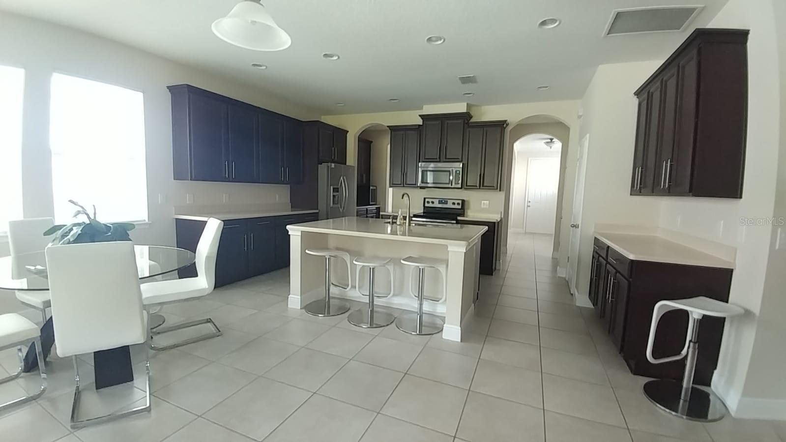 Image 8 of 24 For 12867 Woodmere Close Drive