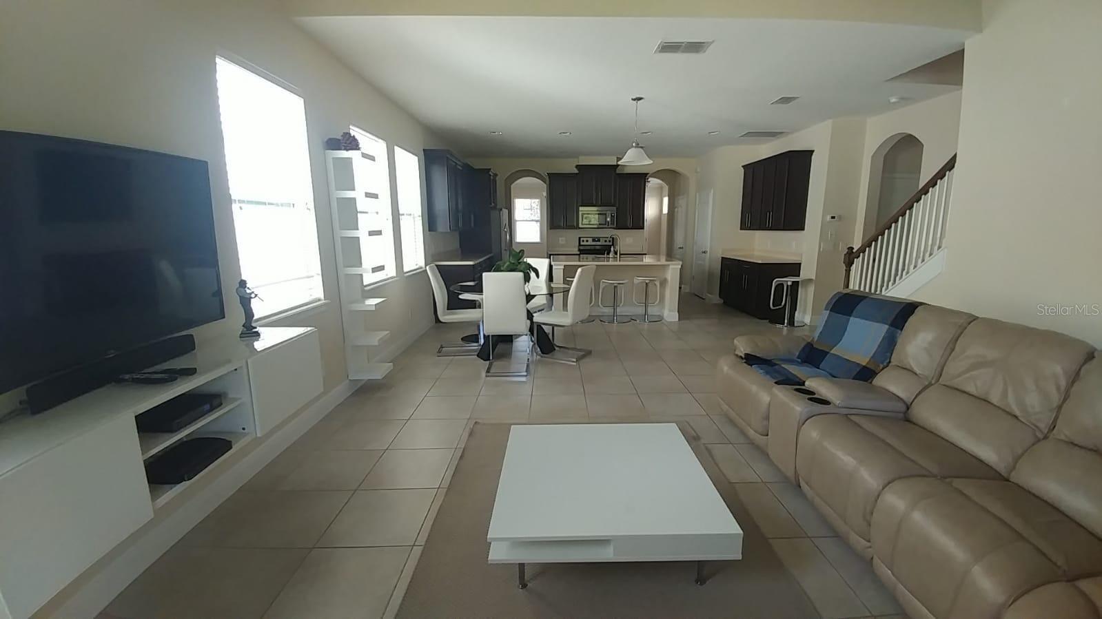 Image 9 of 24 For 12867 Woodmere Close Drive