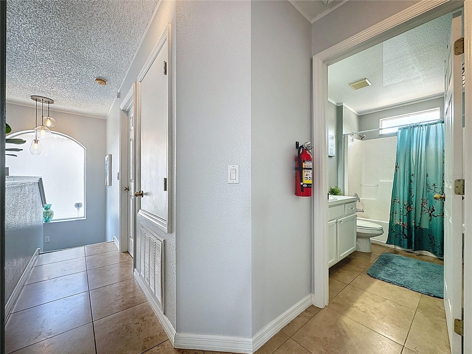Image 40 of 56 For 2408 Saint Augustine Boulevard