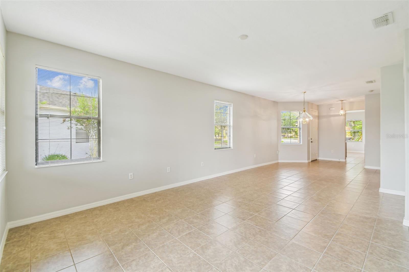 Image 11 of 58 For 829 Grand Canal Drive