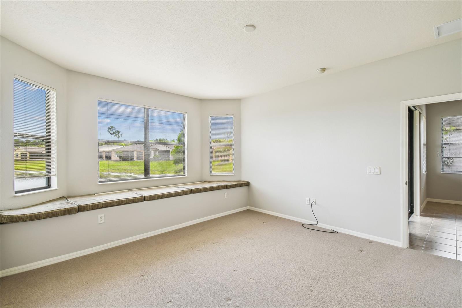 Image 20 of 58 For 829 Grand Canal Drive