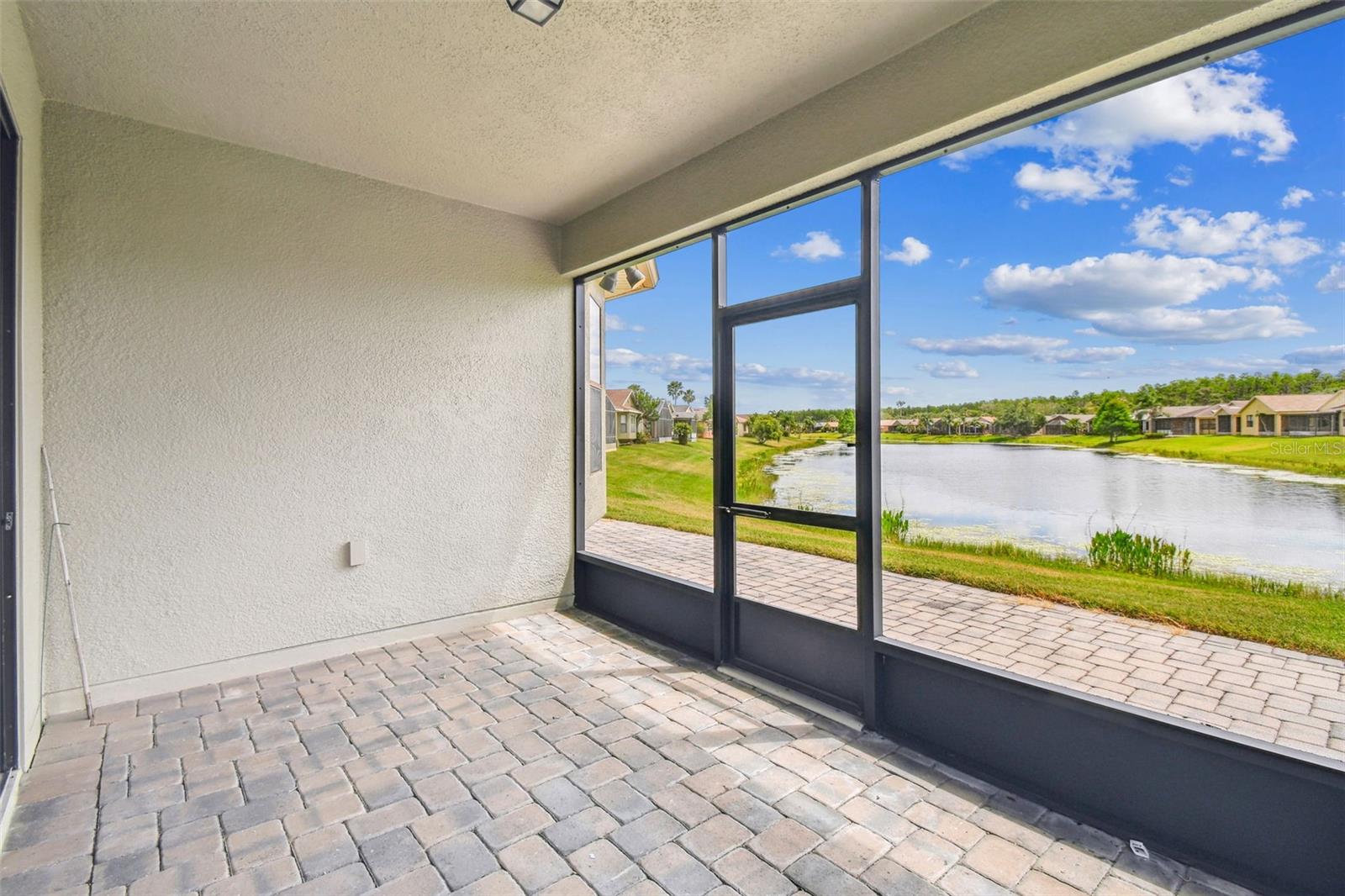Image 4 of 58 For 829 Grand Canal Drive