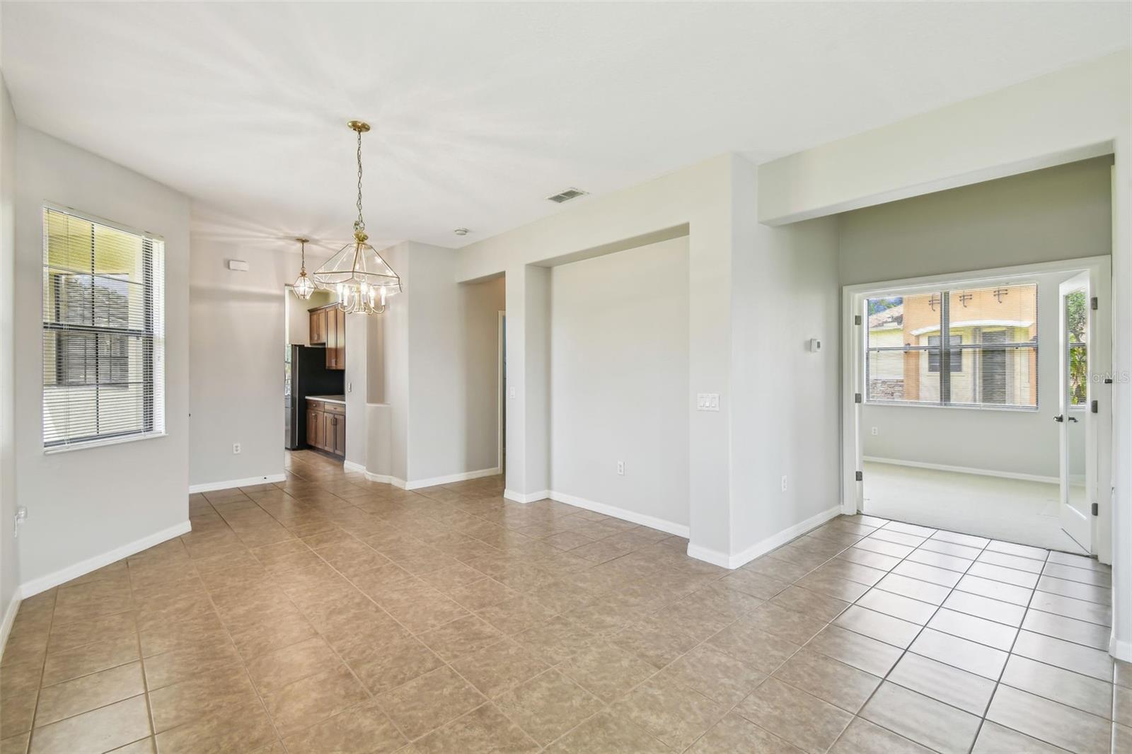 Image 9 of 58 For 829 Grand Canal Drive