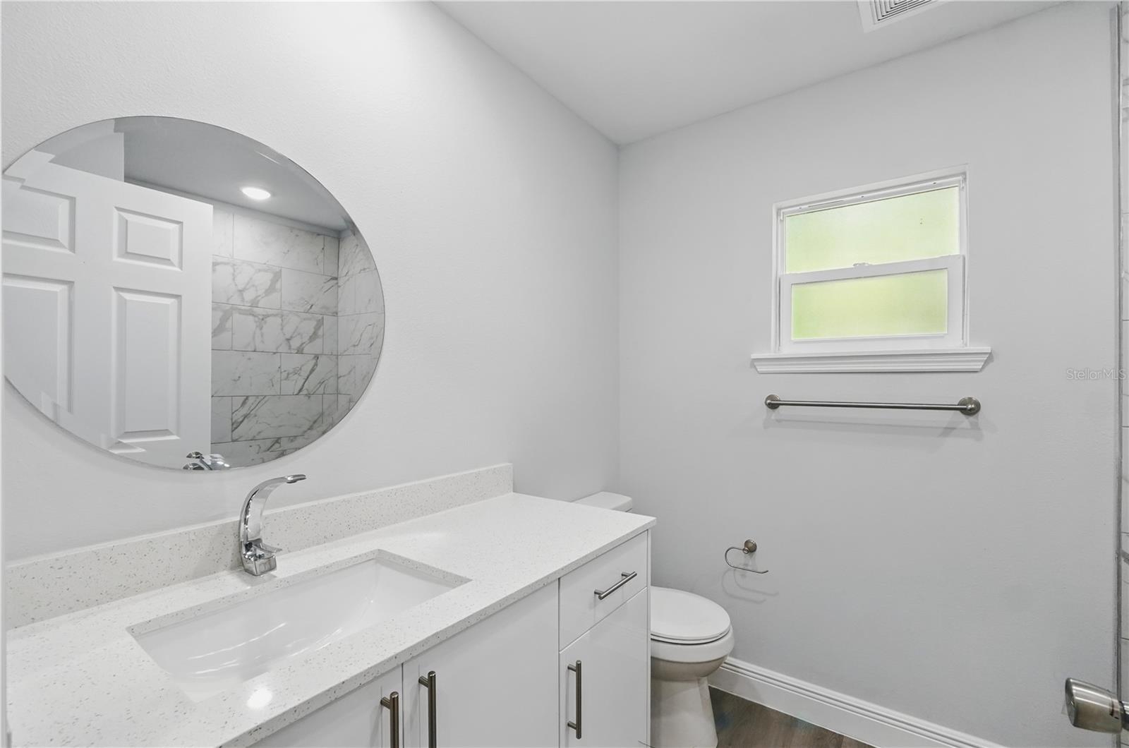 Image 12 of 14 For 225 Starling Court