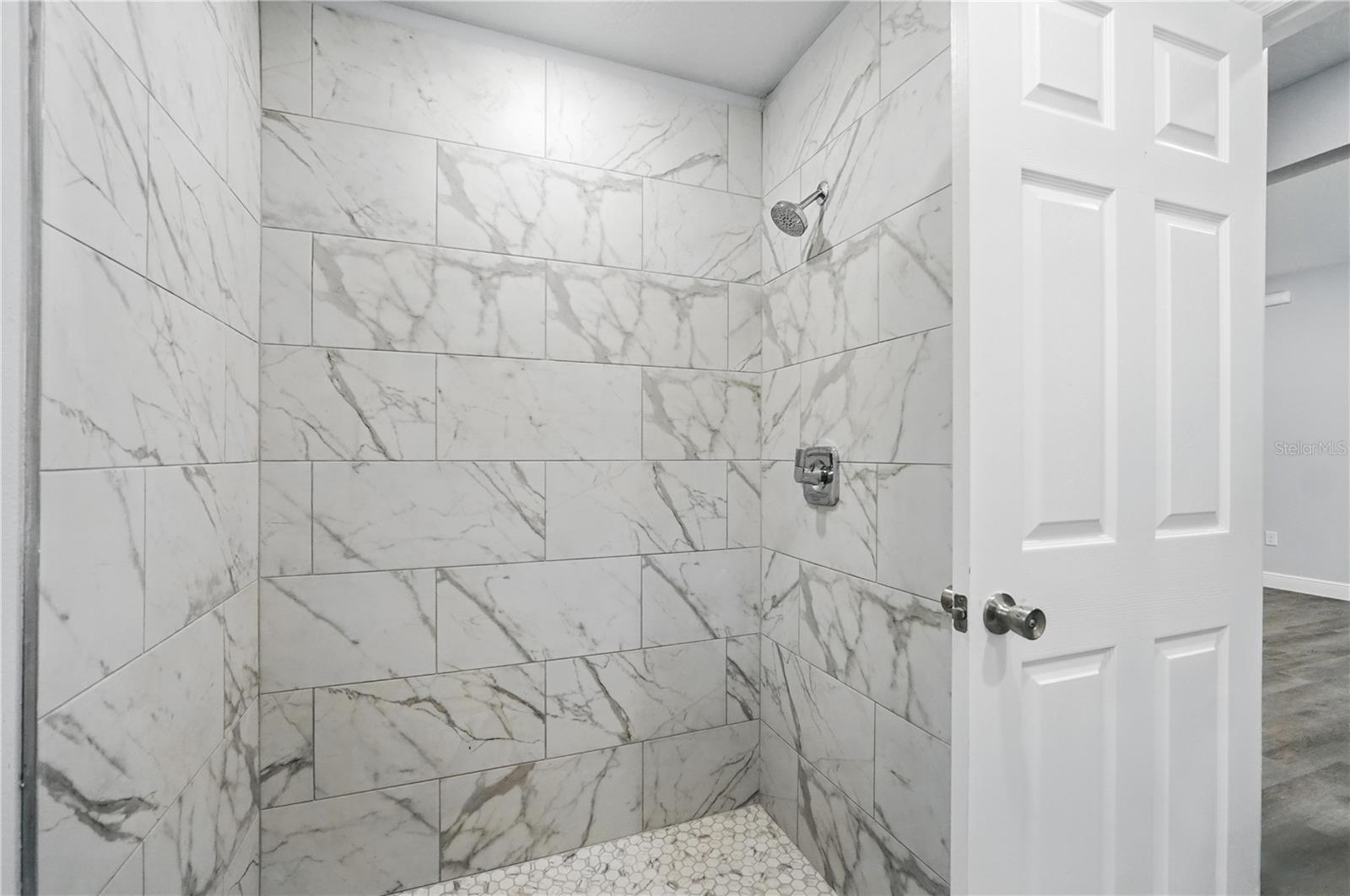 Image 13 of 14 For 225 Starling Court