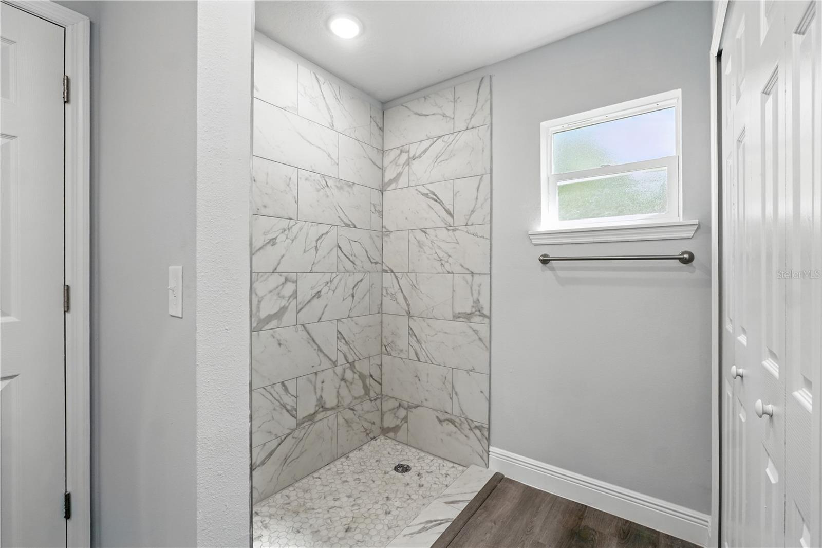 Image 8 of 14 For 225 Starling Court