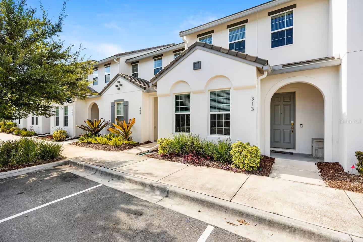 Details for 313 Captiva Drive, DAVENPORT, FL 33896