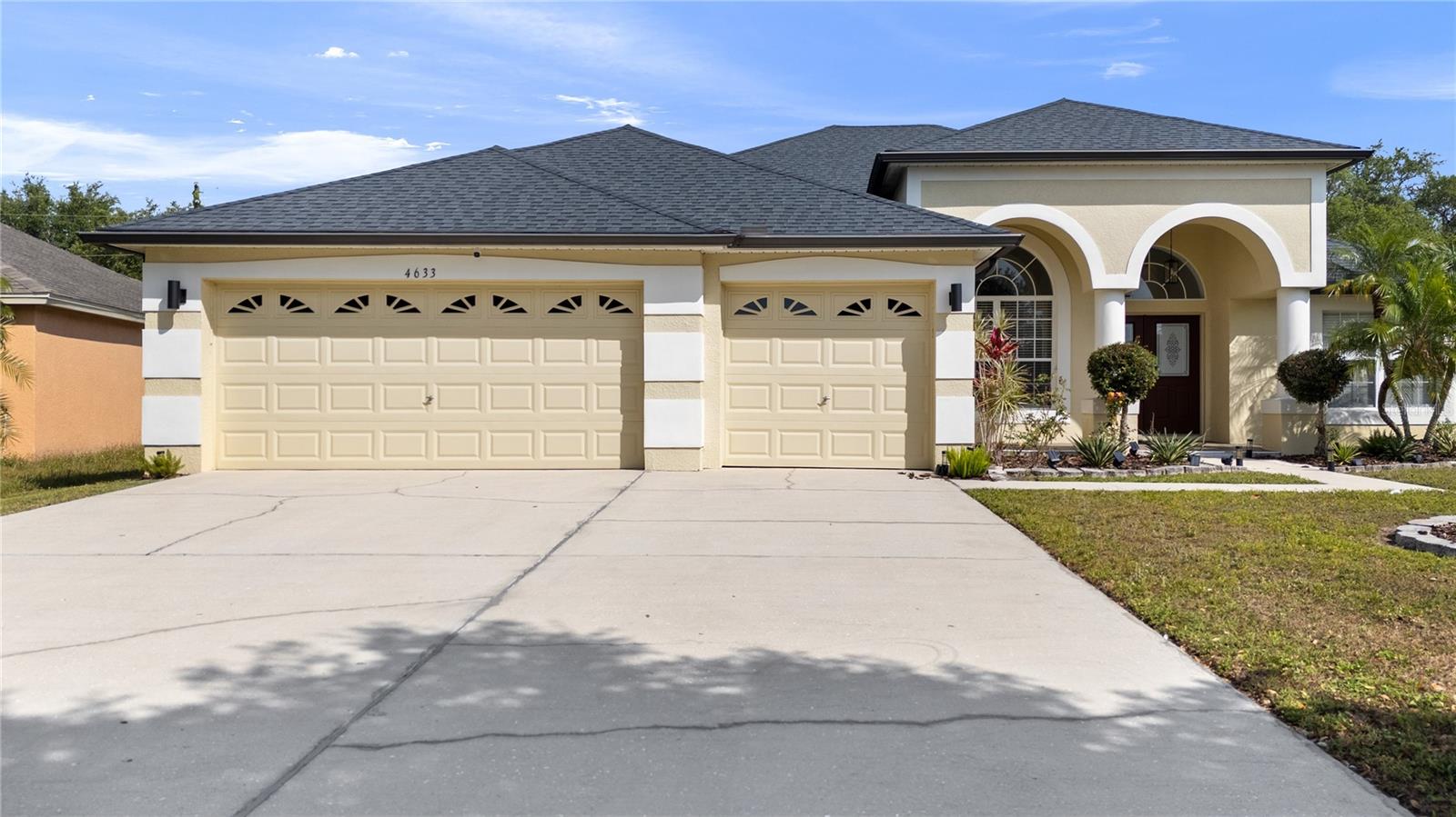 Image 31 of 53 For 4633 Huron Bay Circle