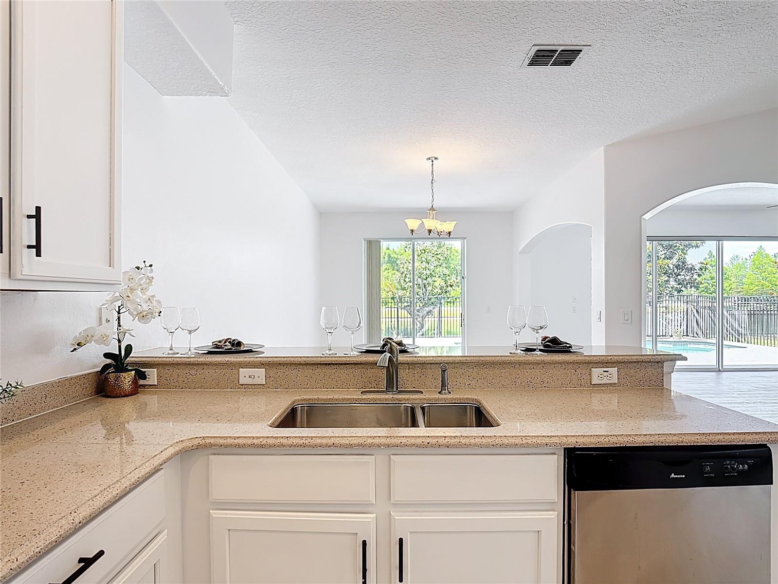 Image 18 of 92 For 14603 Cableshire Way