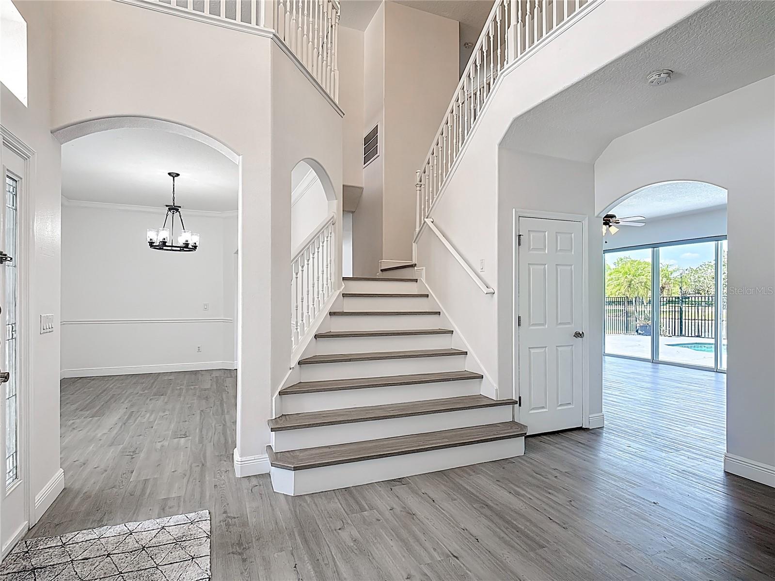 Image 6 of 92 For 14603 Cableshire Way