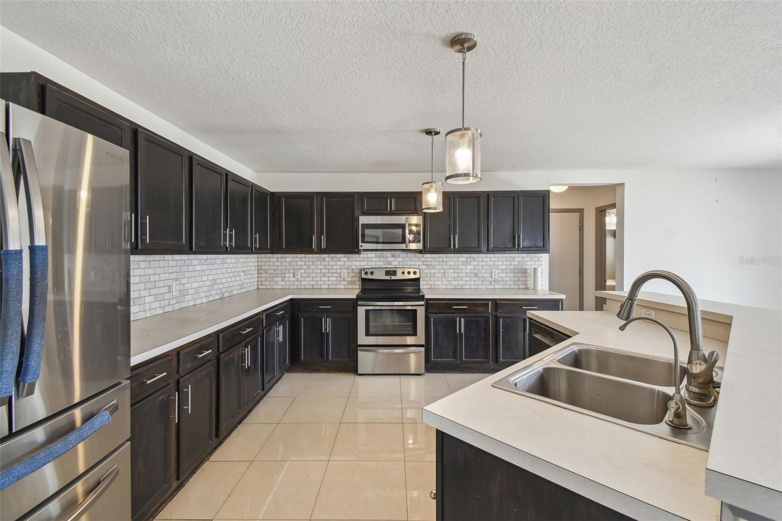 Image 14 of 63 For 1038 Sabine Place