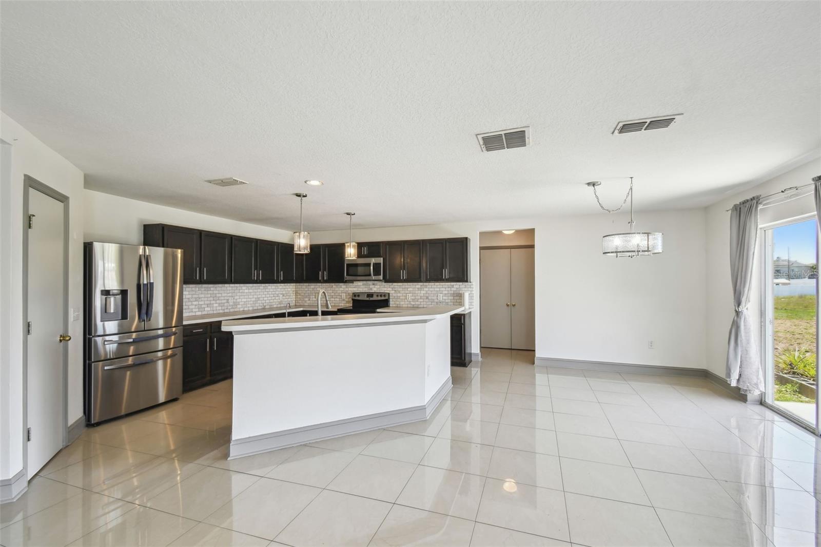 Image 15 of 63 For 1038 Sabine Place