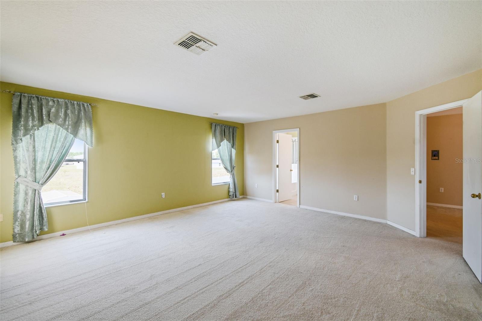 Image 29 of 63 For 1038 Sabine Place