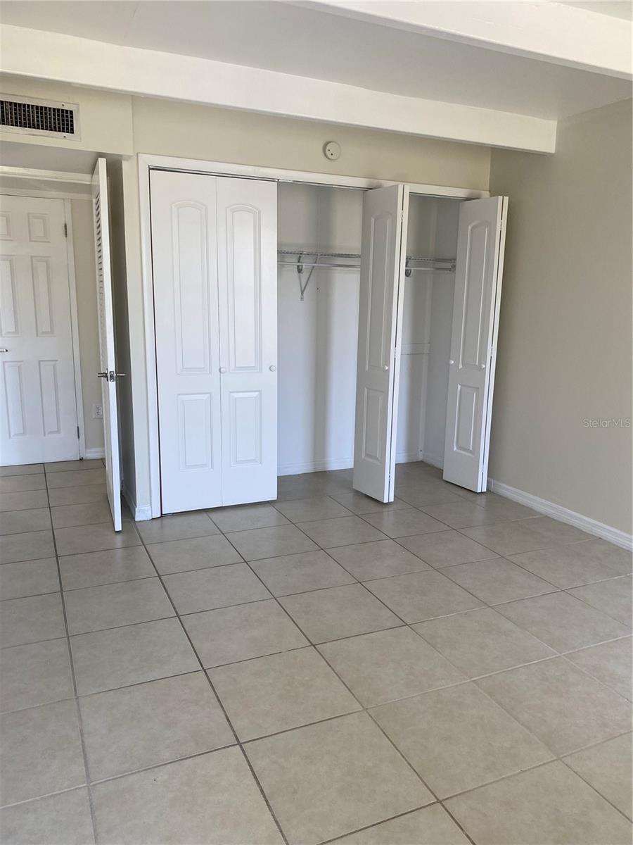 Image 8 of 13 For 1837 Club Circle 1837