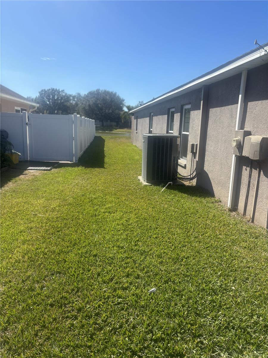 Image 40 of 64 For 2206 Hunters Greene Drive