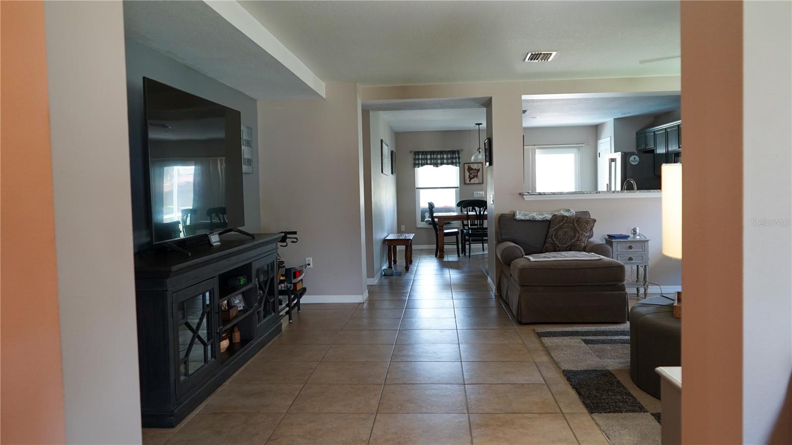Image 7 of 64 For 2206 Hunters Greene Drive