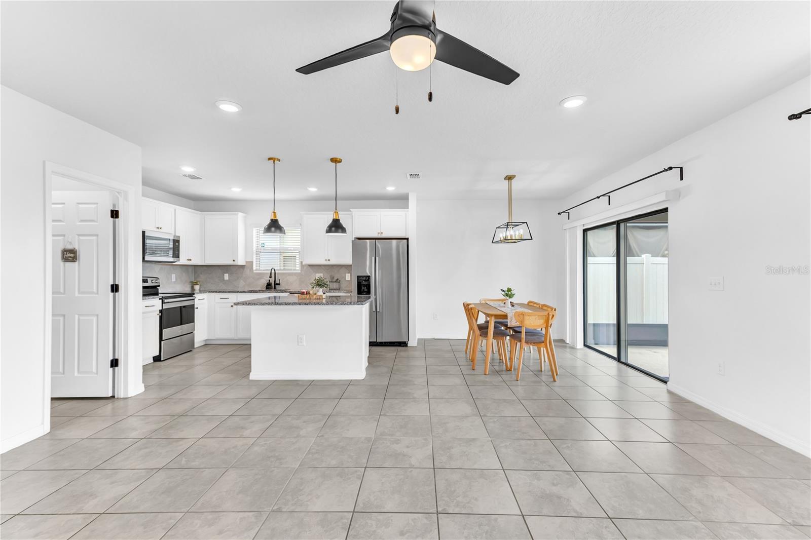 Image 16 of 39 For 747 Citrus Isle Drive