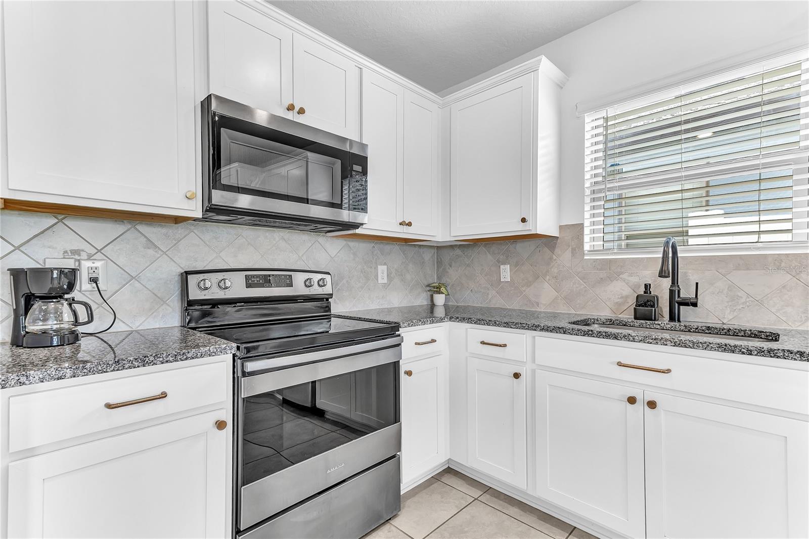 Image 26 of 39 For 747 Citrus Isle Drive