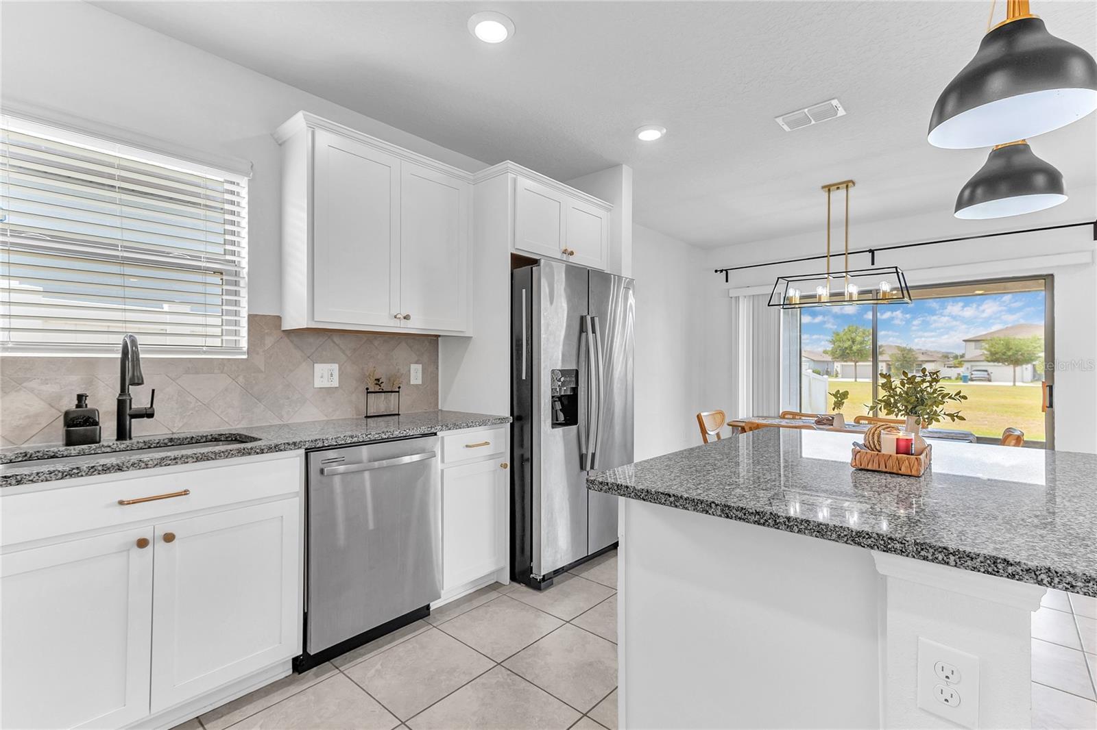 Image 27 of 39 For 747 Citrus Isle Drive
