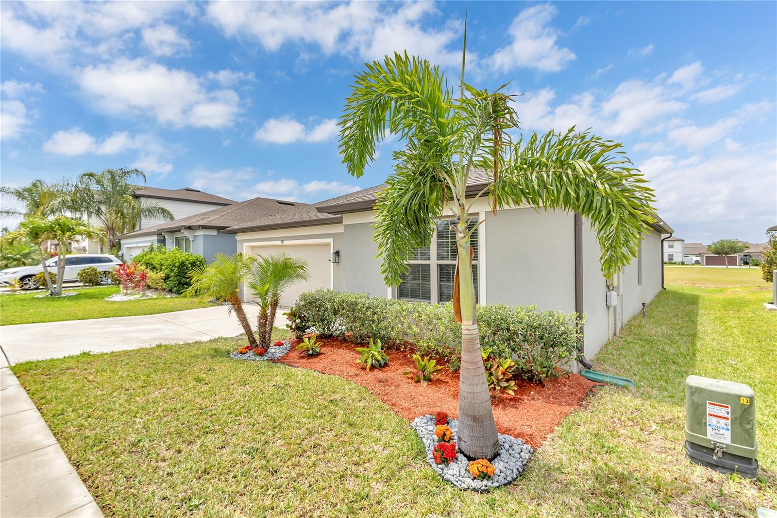 Image 3 of 39 For 747 Citrus Isle Drive