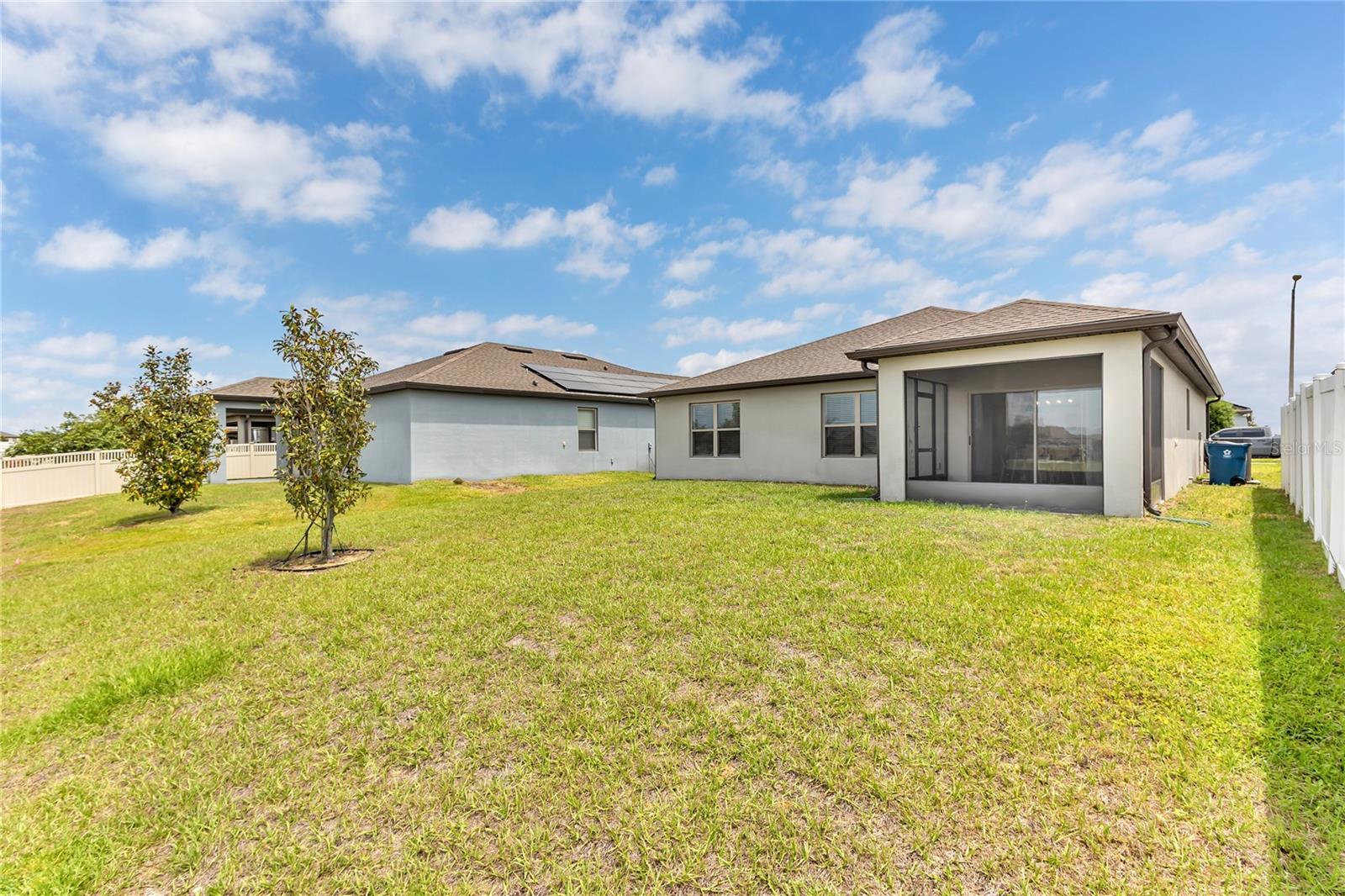 Image 6 of 39 For 747 Citrus Isle Drive