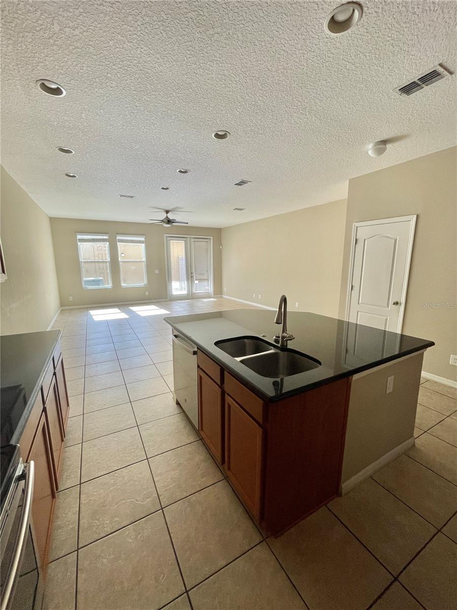Image 5 of 10 For 7640 Ripplepointe Way