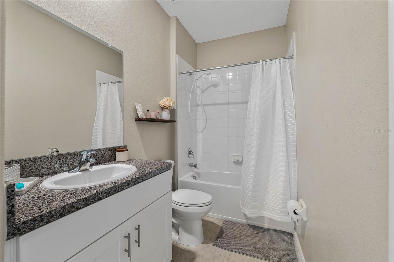 Image 14 of 44 For 13475 Crest Lake Drive