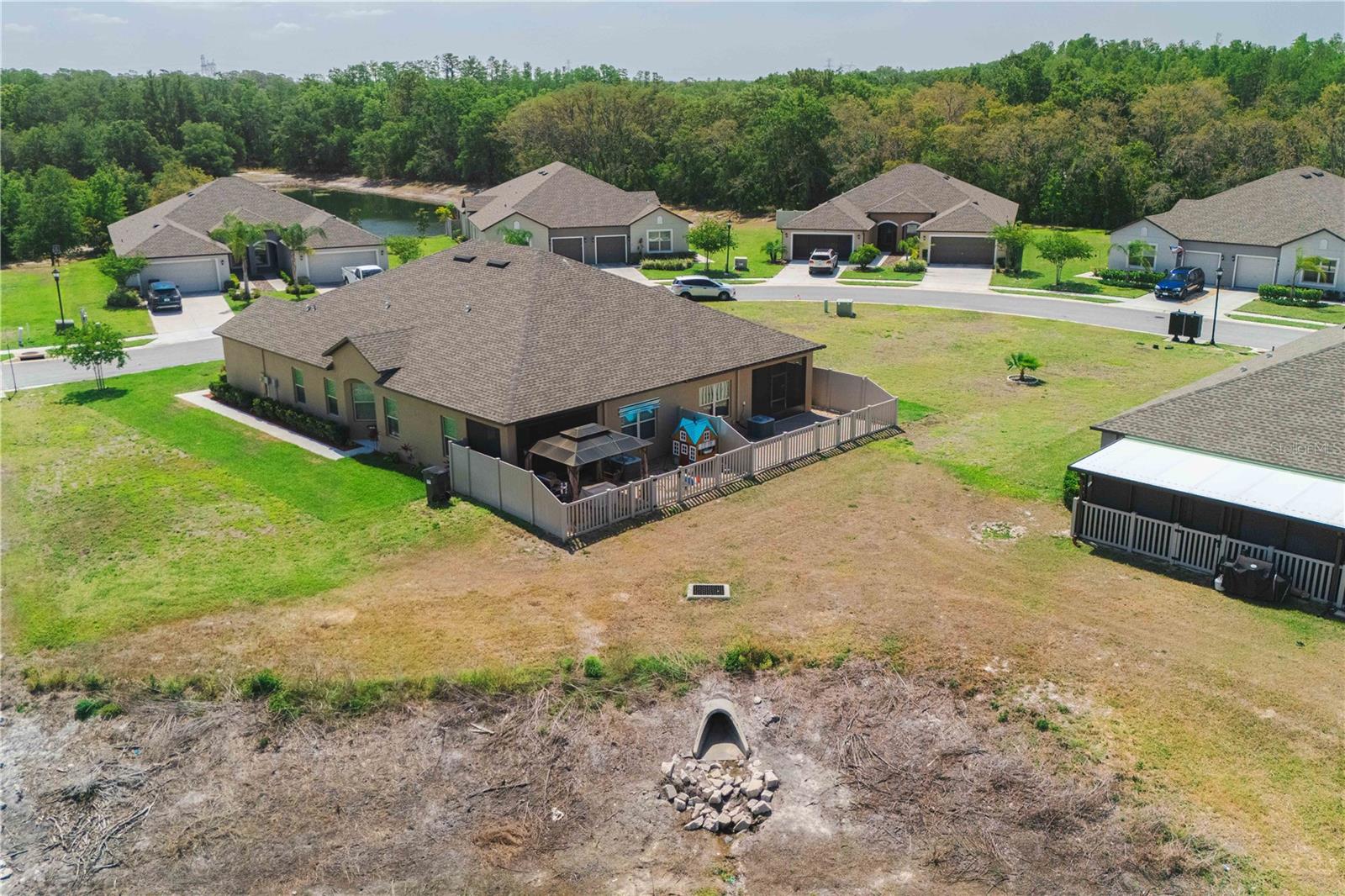 Image 32 of 44 For 13475 Crest Lake Drive