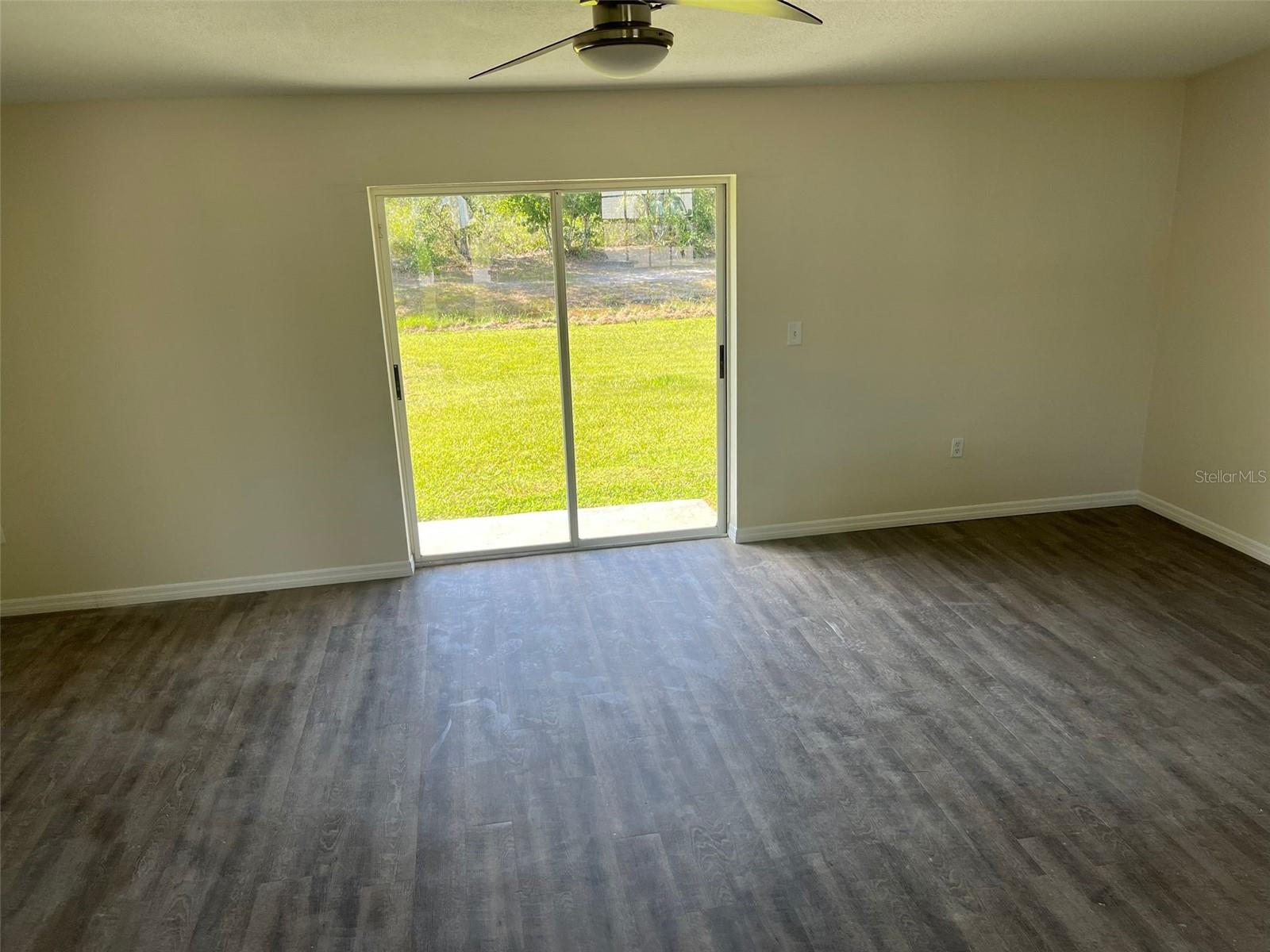 Image 6 of 18 For 408 Mallard Way