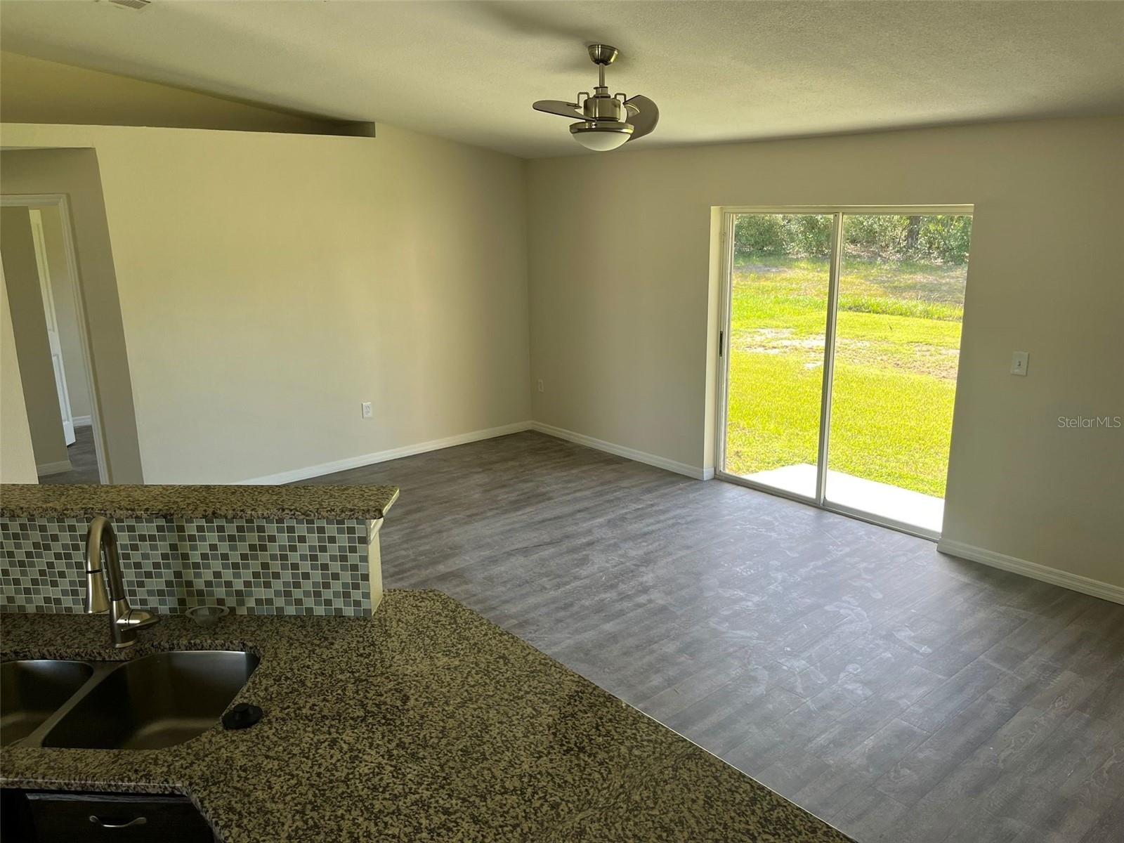 Image 9 of 18 For 408 Mallard Way