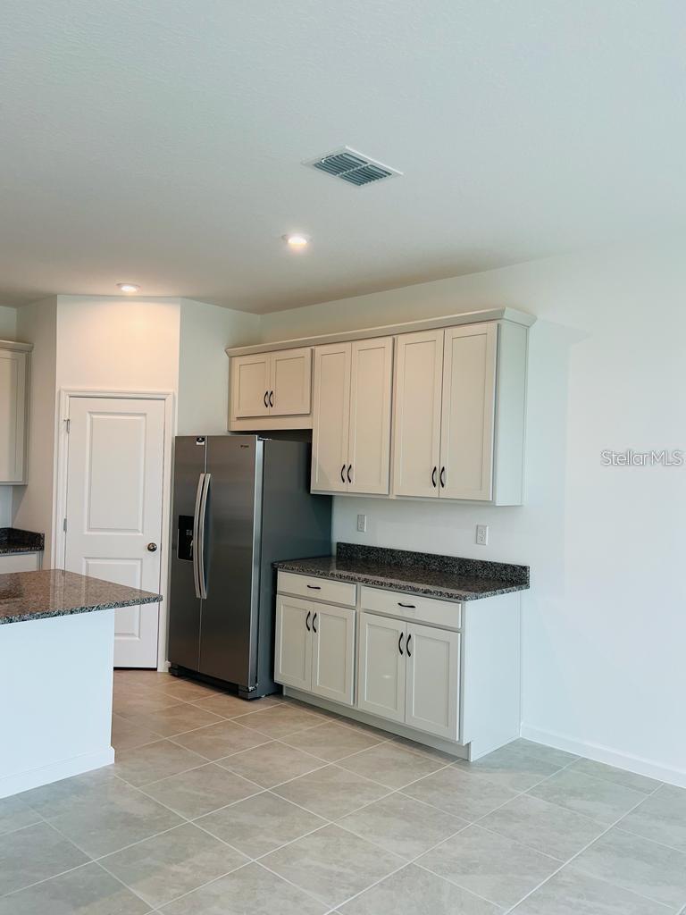 Image 6 of 16 For 1194 Boardwalk Place