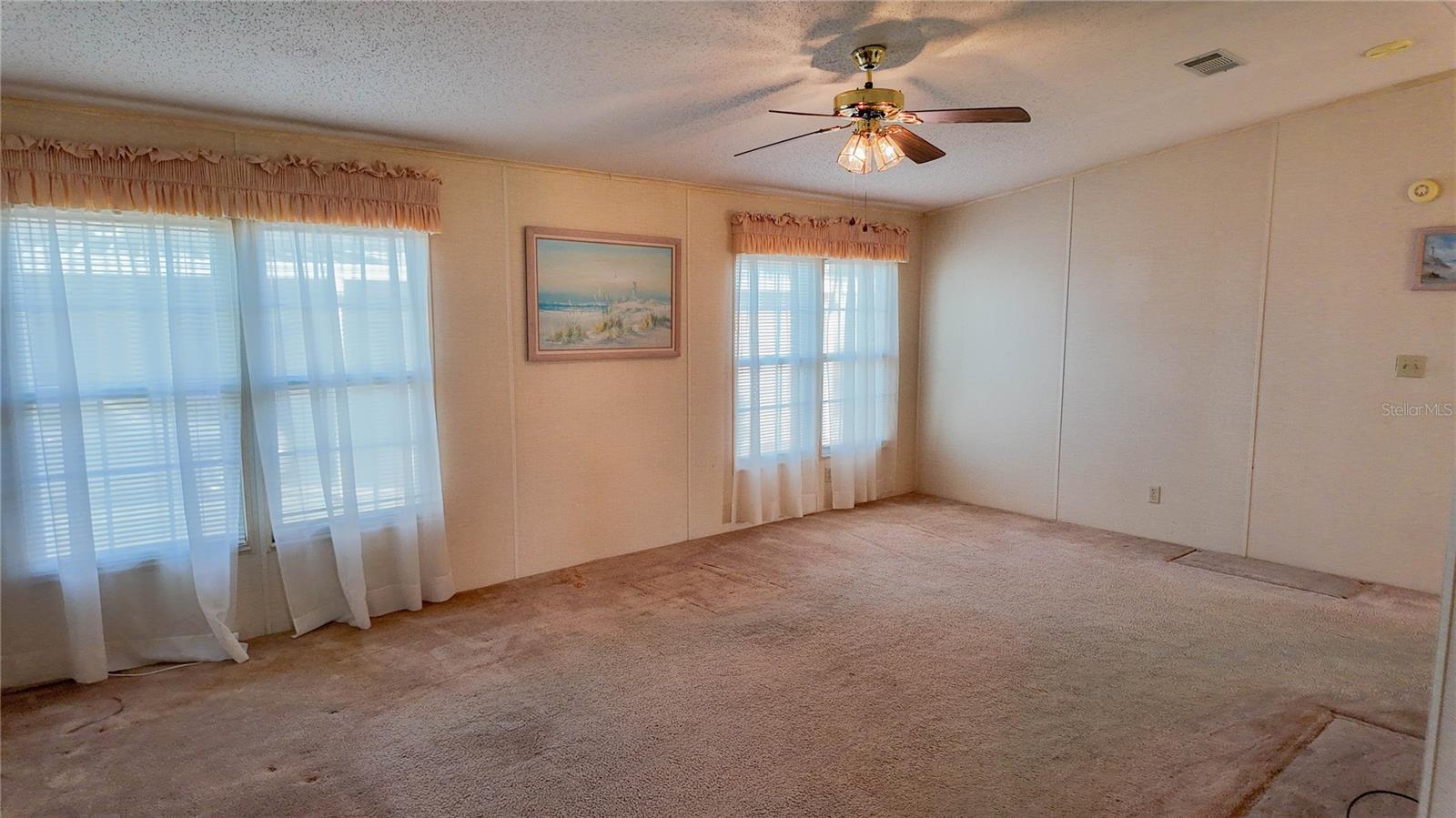 Image 4 of 37 For 509 Tivoli Park Dr