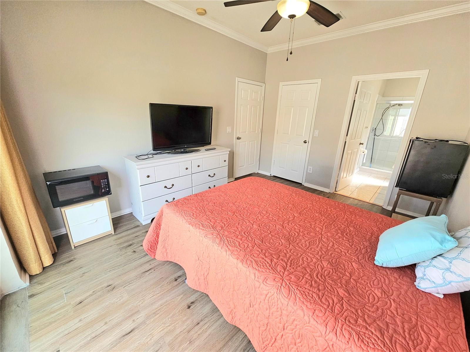 Image 2 of 10 For 1920 Meadow Pond Way