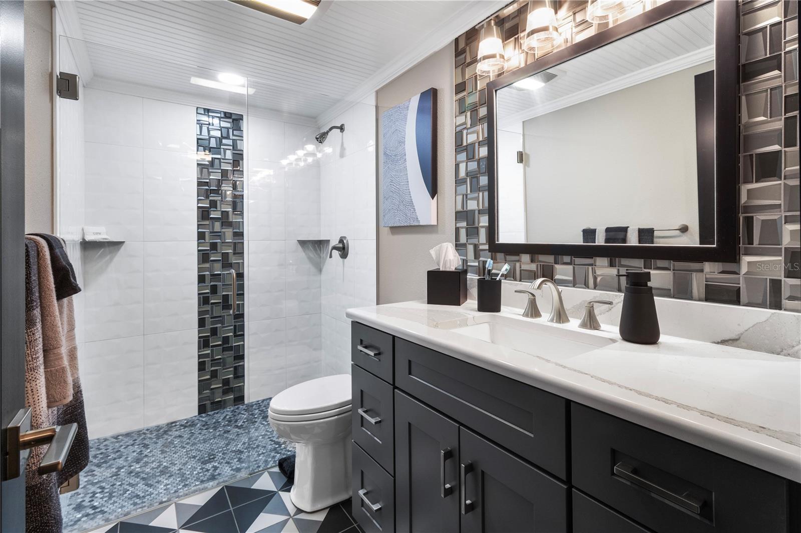 Listing photo id 13 for 5036 Bonito Drive
