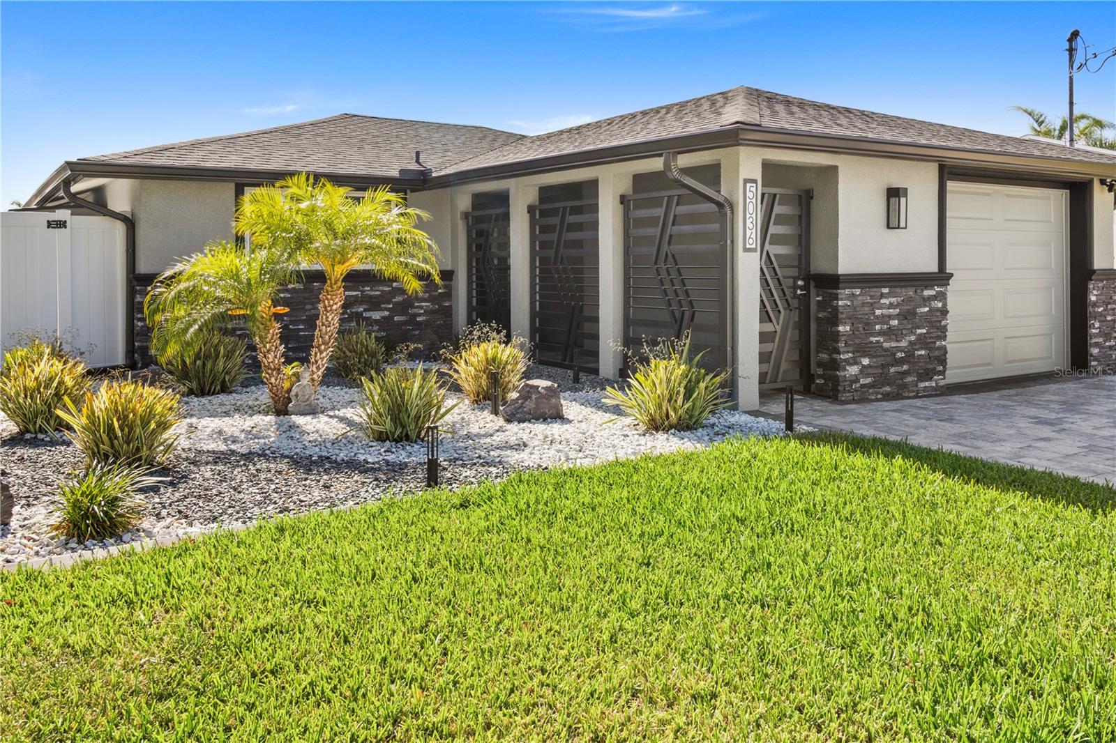 Listing photo id 0 for 5036 Bonito Drive