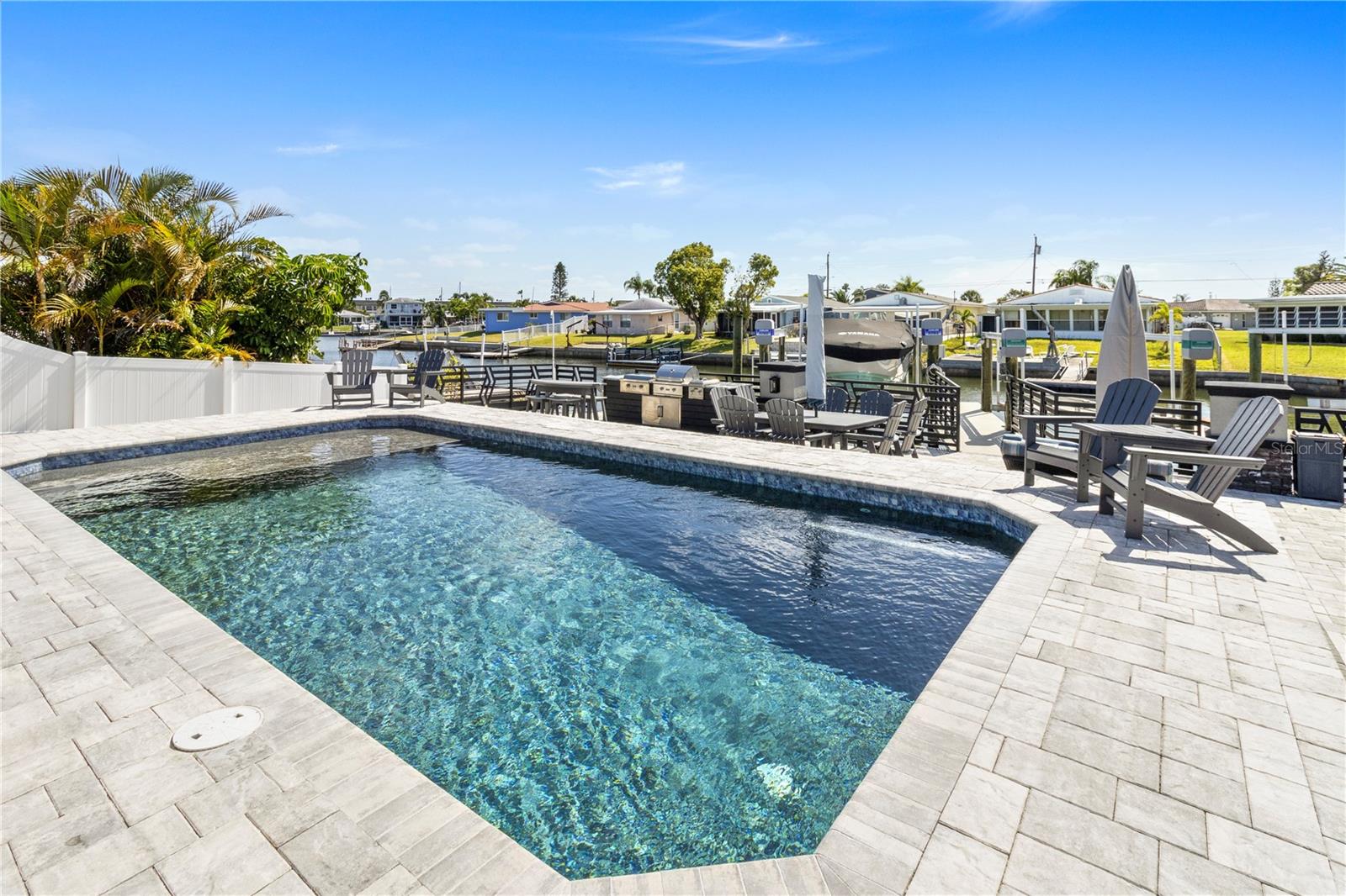 Listing photo id 18 for 5036 Bonito Drive