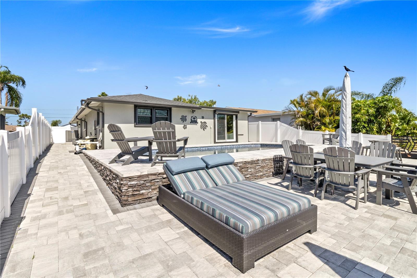 Listing photo id 20 for 5036 Bonito Drive