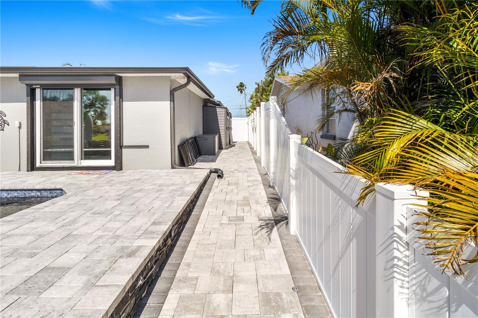 Listing photo id 22 for 5036 Bonito Drive