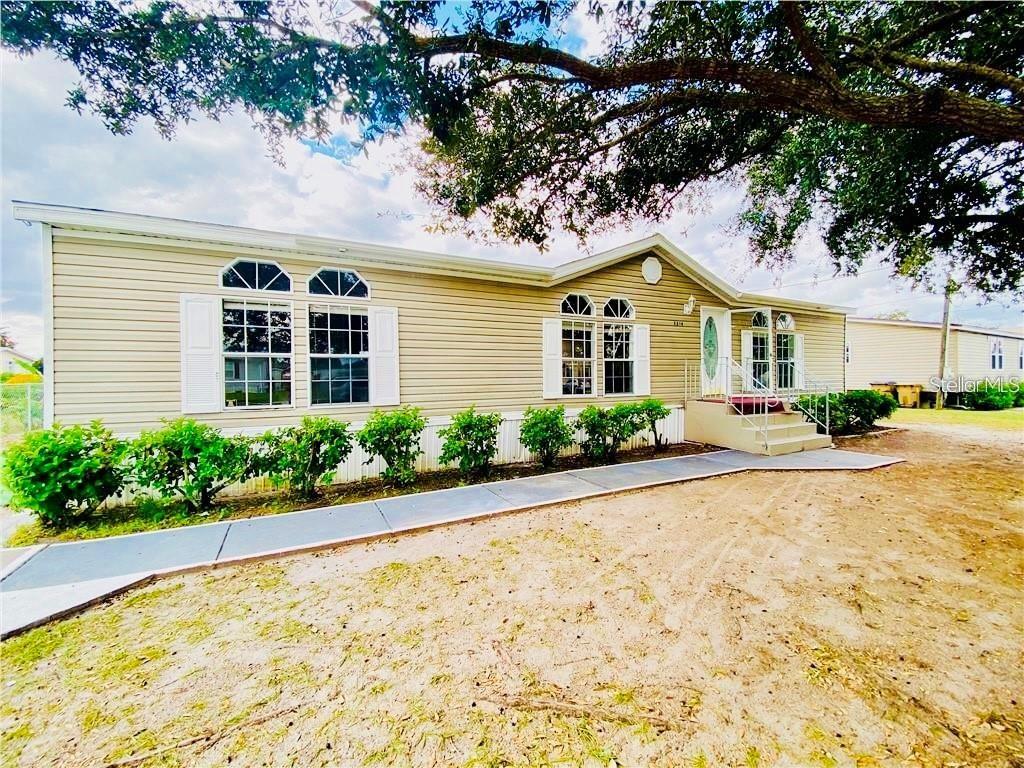 Image 2 of 15 For 3214 Silver Lake Court