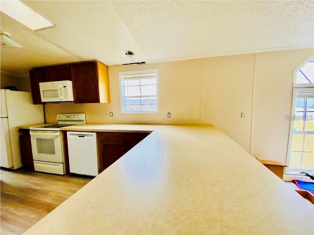 Image 4 of 15 For 3214 Silver Lake Court