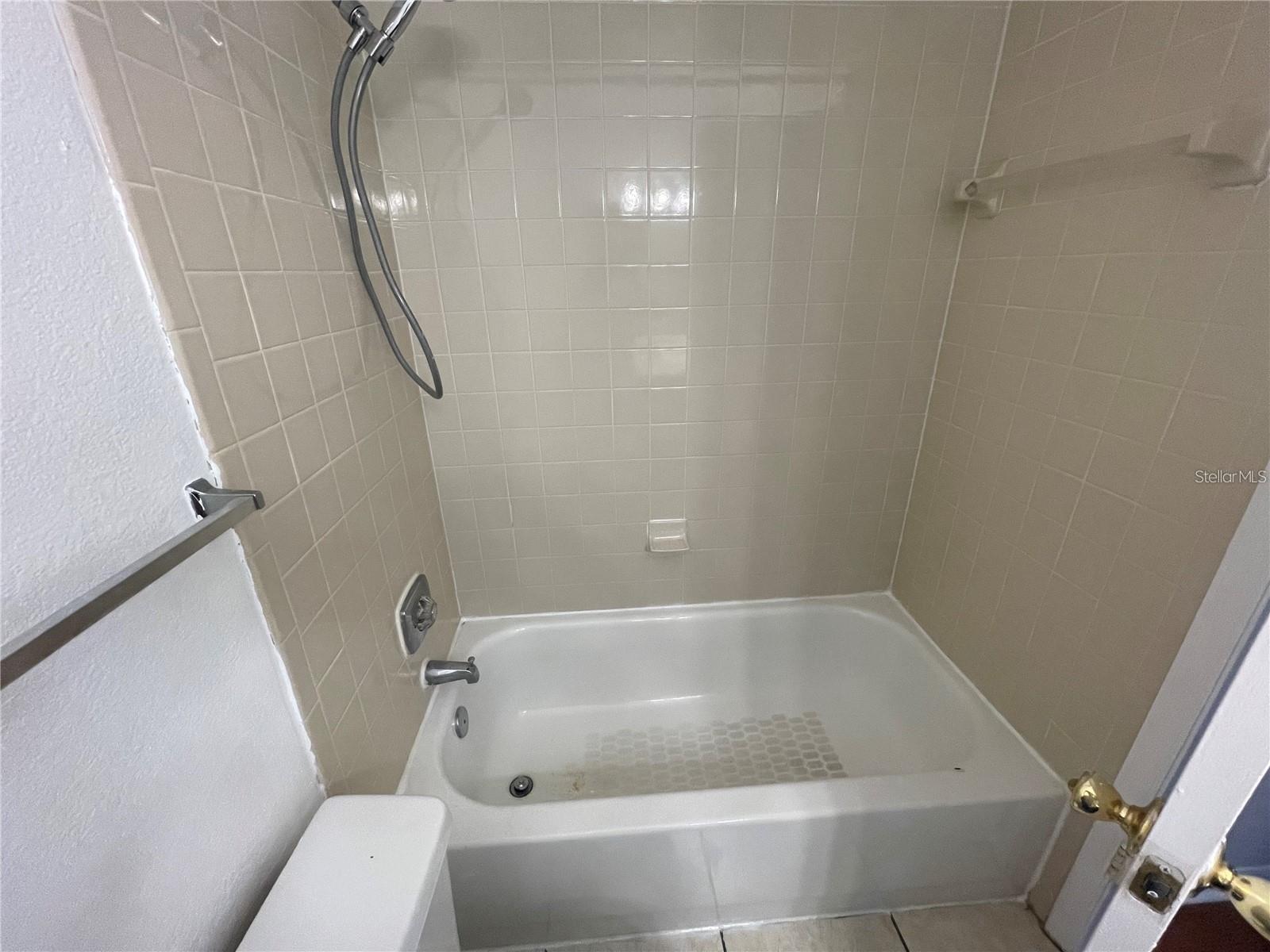 Image 10 of 22 For 1027 Hiawassee Road 2323