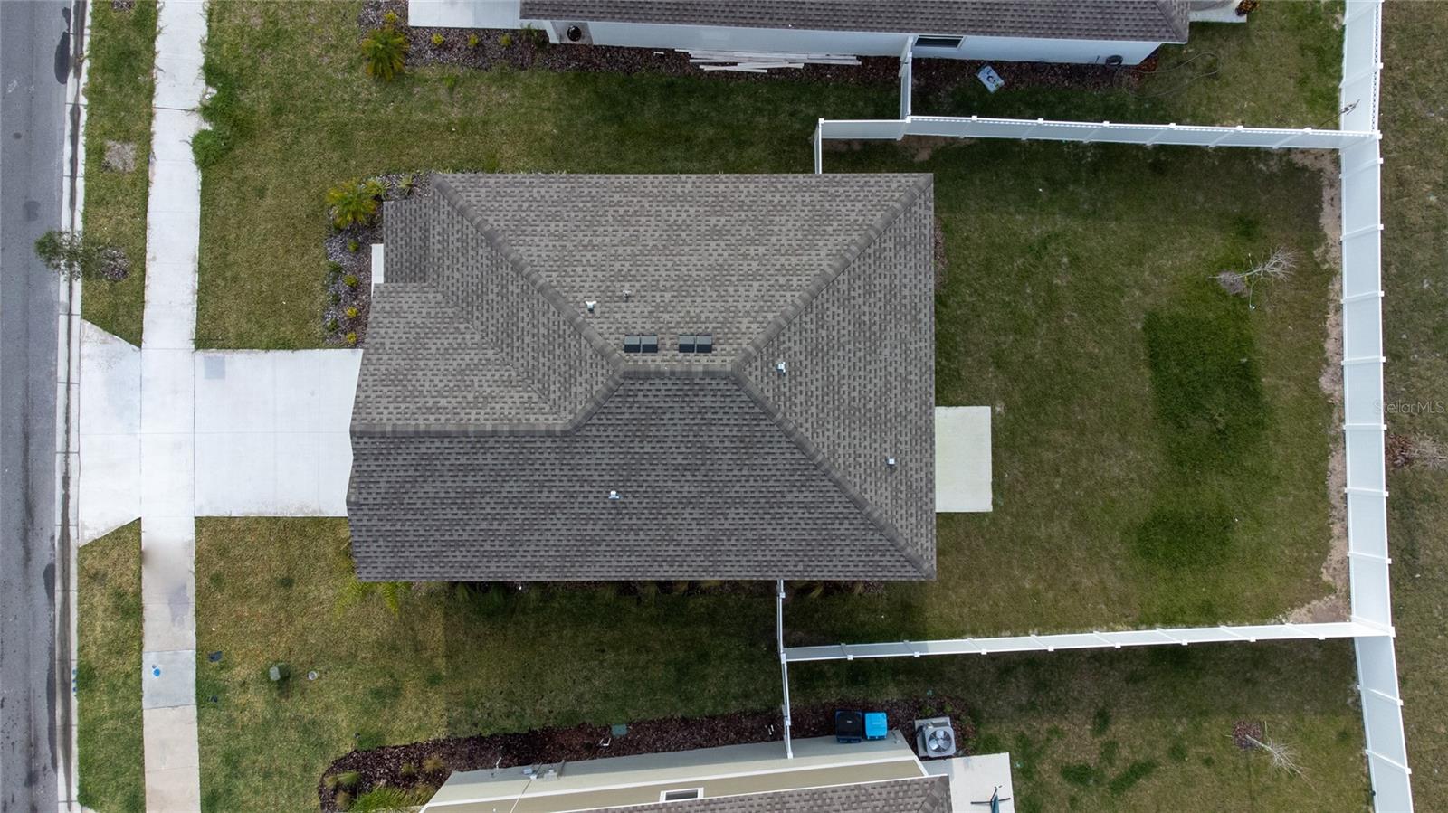 Image 28 of 30 For 606 Bell Prairie Circle