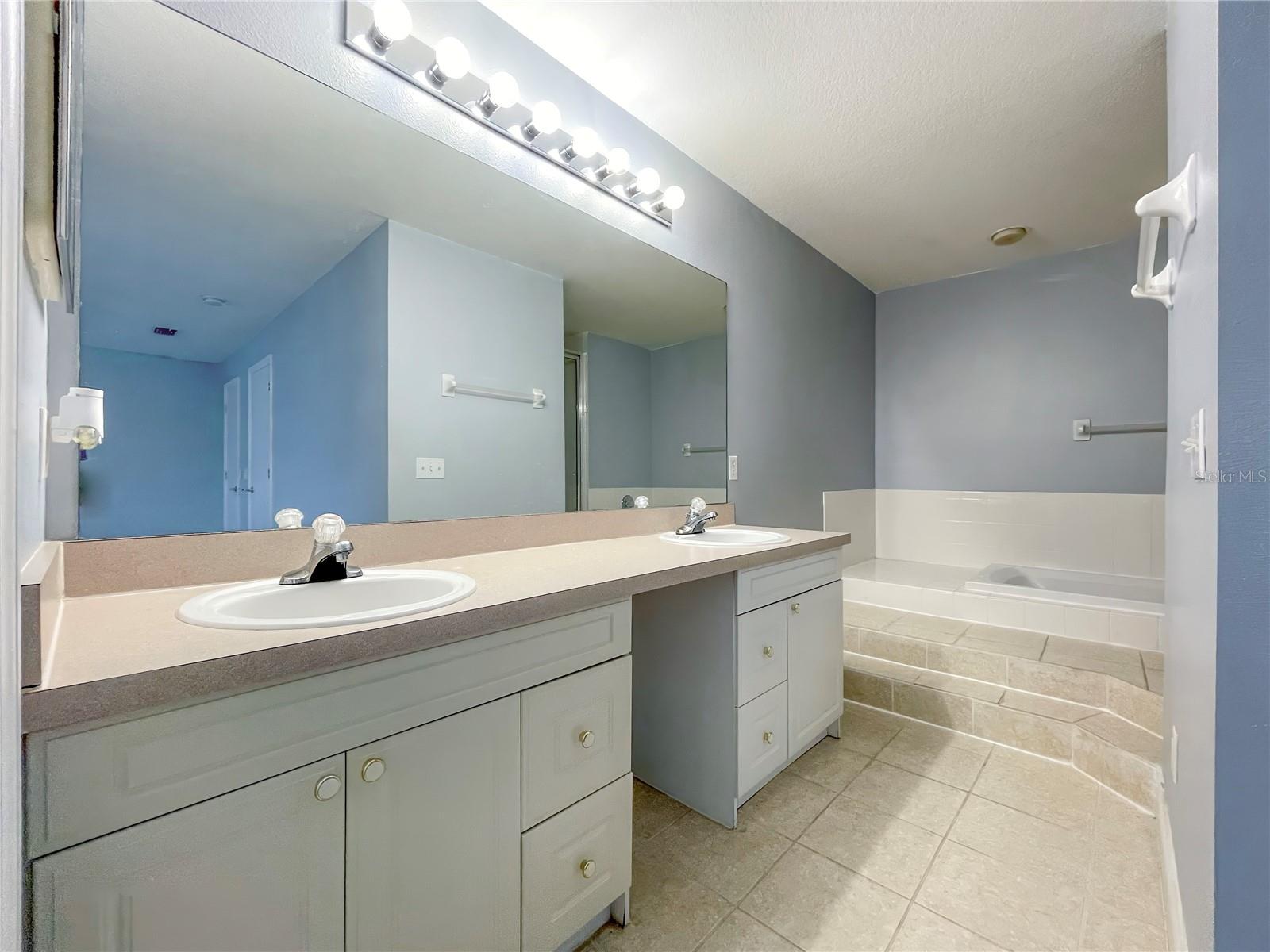 Image 8 of 22 For 759 Orchid Drive
