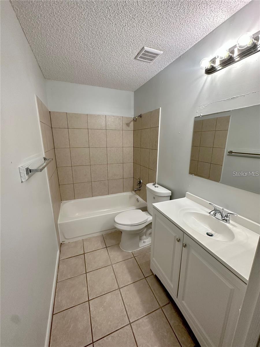 Image 6 of 7 For 2920 50th Court