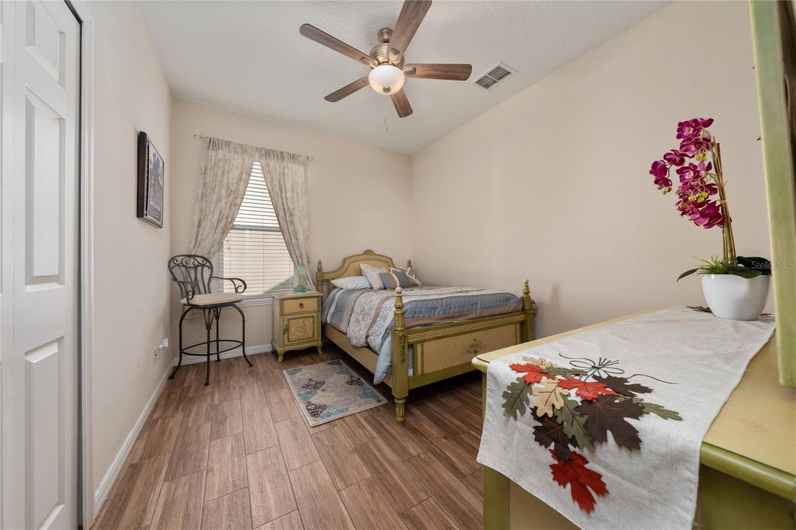 Image 23 of 43 For 3890 Prairie Reserve Boulevard