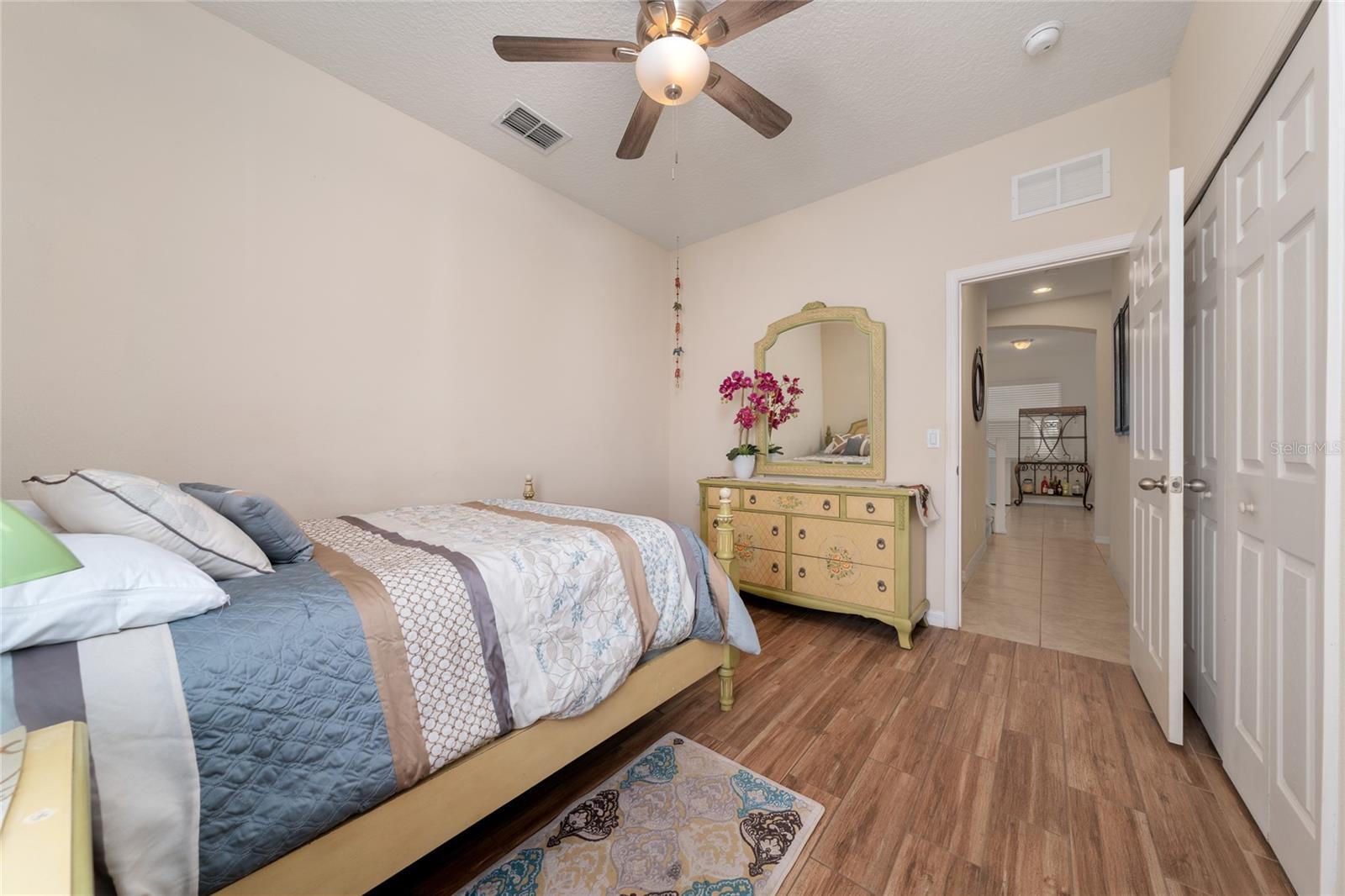 Image 31 of 43 For 3890 Prairie Reserve Boulevard