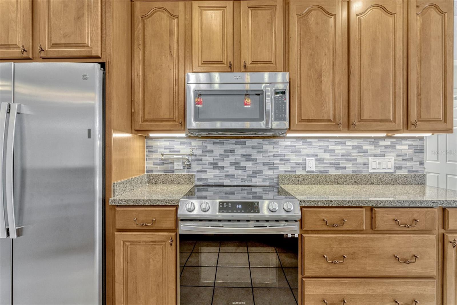 Image 16 of 42 For 154 Academy Oaks Place