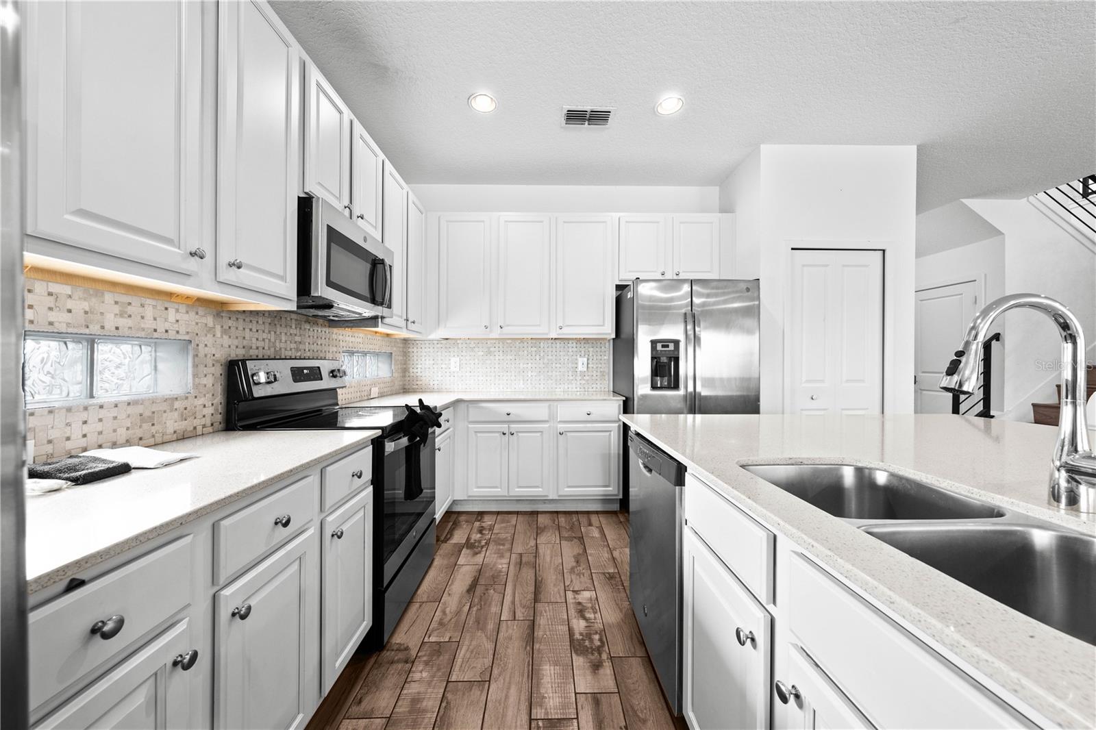 Image 10 of 55 For 438 Marcello Boulevard