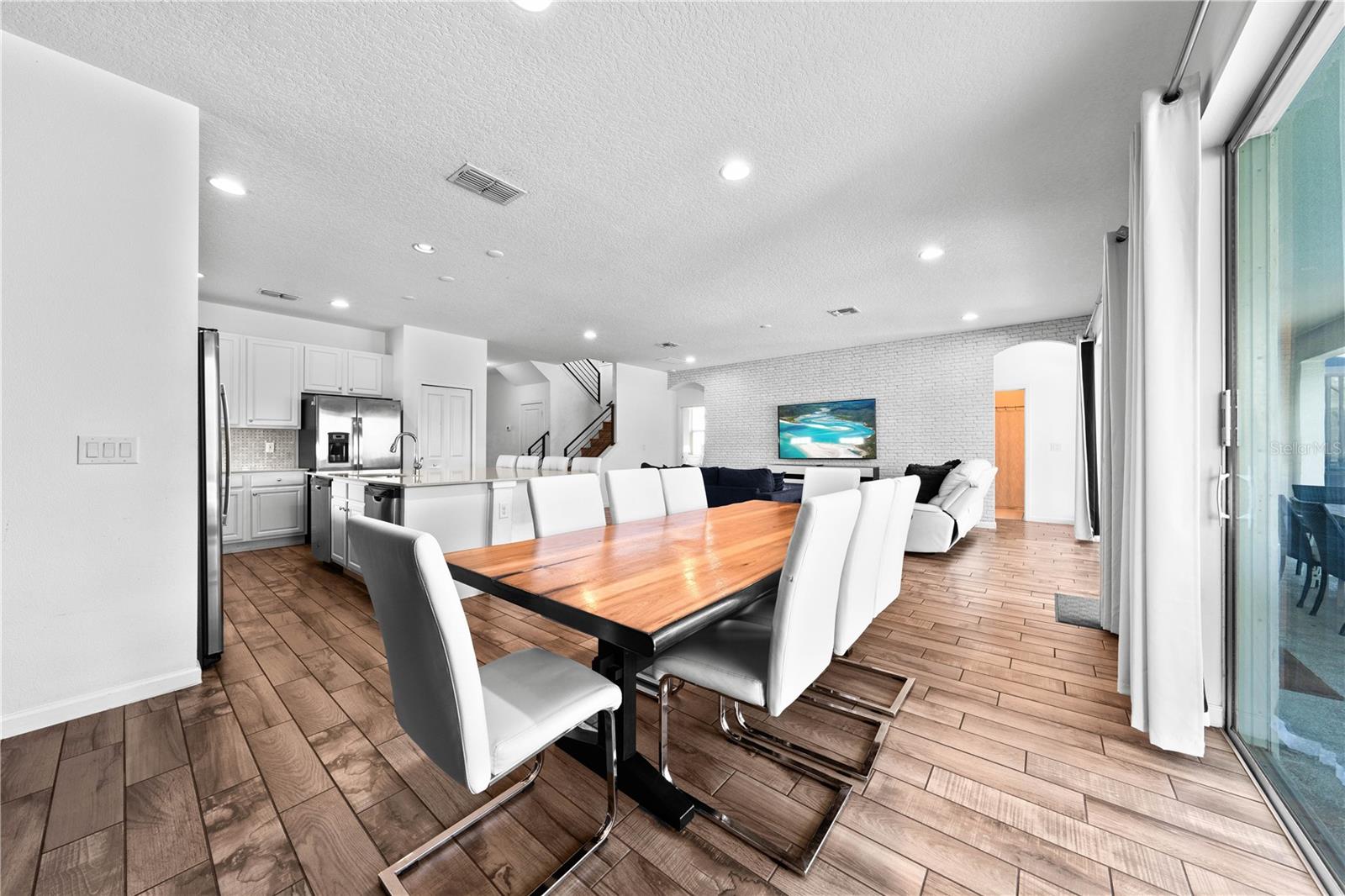 Image 12 of 55 For 438 Marcello Boulevard