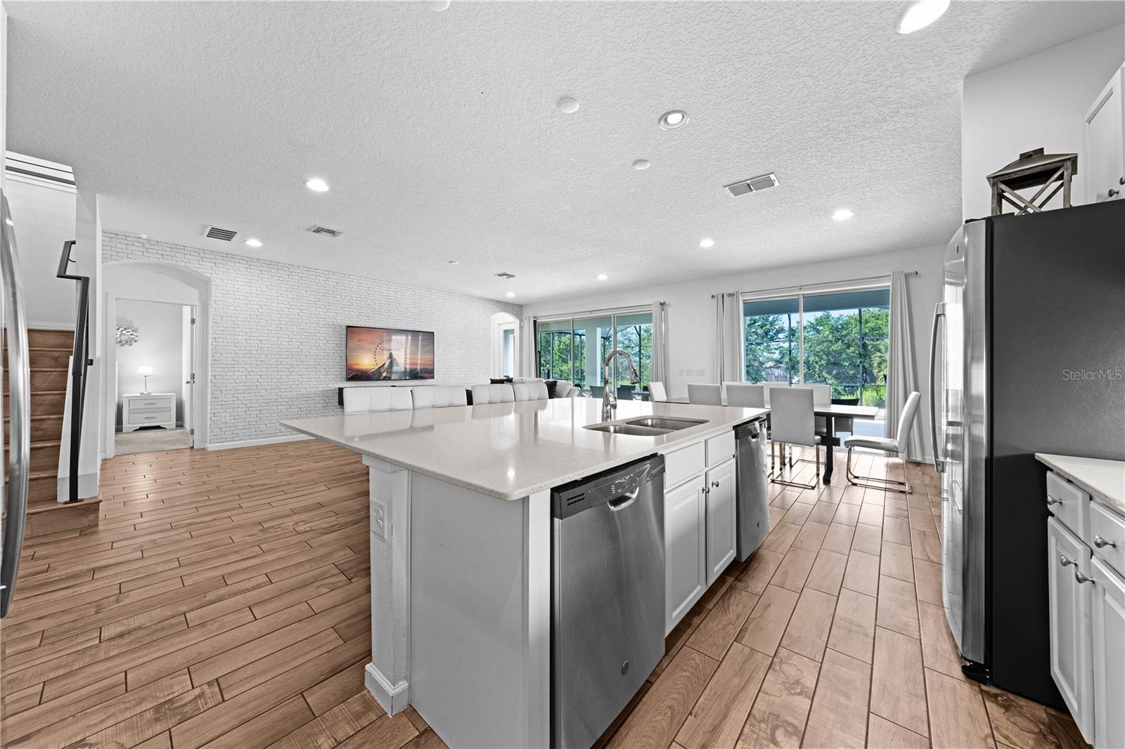 Image 9 of 55 For 438 Marcello Boulevard